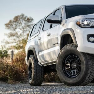 Method 321 Gloss Black wheels fitted to lifted Toyota Hilux with all-terrain tyres